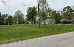 13608 Spruce Avenue, Grandview, MO 64030