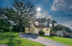 12 LONGVIEW ROAD, MALVERN, PA 19355
