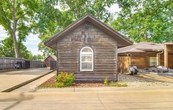 1557 110th Street NW, Grove, OK 74344