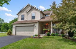 656 Brighton Street, Pickerington, OH 43147