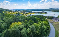 355 Larayne Hollow Rd, Sharps Chapel, TN 37866