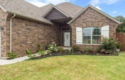 11304 Fairways Avenue, Yukon, OK 73099