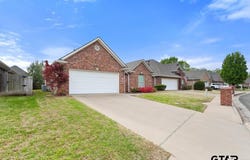1840 Hollylake Cir, Tyler, TX 75703