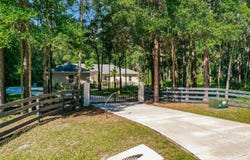 10620 NE 104TH Circle, OXFORD, FL 34484