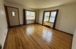 7112 Schneider Avenue, Hammond, IN 46323