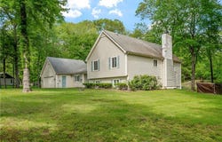 8 Westgate Road, Cumberland, RI 02864