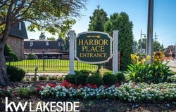 104 Riviera Drive, Saint Clair Shores, MI 48080