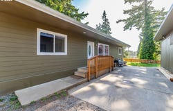 2579 PONY CREEK RD, North Bend, OR 97459
