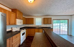 140 EASTWOOD CT, ISLAND, KY 42350
