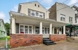 1114 W ARCH STREET, COAL TOWNSHIP, PA 17866
