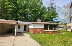 318 John, Clare, MI 48617