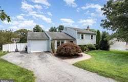 2945 EXETER DRIVE S, YORK, PA 17403
