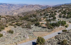 25200 Jacaranda Drive, Tehachapi, CA 93561