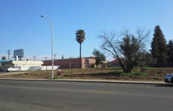 7200 Meadowgate Dr, Sacramento, CA 95823
