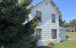 702 Cary, Hurley, WI 54534