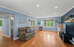 5091 Chambers Drive, Hoffman Estates, IL 60010