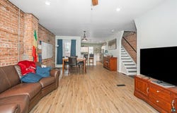 830 E 2nd St, Duluth, MN 55805
