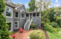 140 RIVER Drive, APPLETON, WI 54915