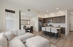 2040 Mindoro Ln unit: 6, Chula Vista, CA 91915