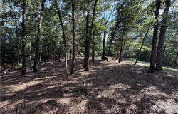 135 Parkway  RD, Eureka Springs, AR 72632