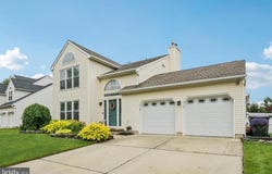 84 JENNIFER LANE, BURLINGTON, NJ 08016
