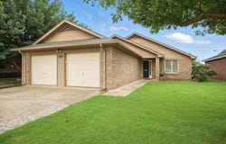 805 S 23rd Street, Slaton, TX 79364