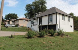 16001 E 30 Street, Independence, MO 64055