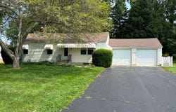 298 N Vernon Avenue, Newark, OH 43055