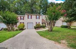 1006 Pine Tree, Atlanta, GA 30349
