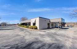 57 Directors Row, Jackson, TN 38305