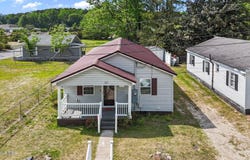122 Center Street, Williamston, NC 27892