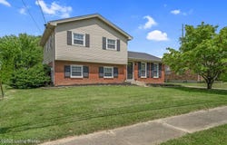 2109 Old Hickory Rd, Jeffersontown, KY 40299