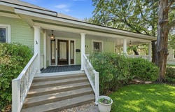 1221 S Crockett Street, Sherman, TX 75090