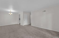 128 Shadalane Unit #A Walk, Ballwin, MO 63011