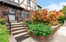 67-90 Clyde Street, Forest Hills, NY 11375