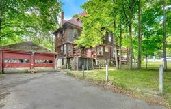 2 Park Ave, Wakefield, MA 01880
