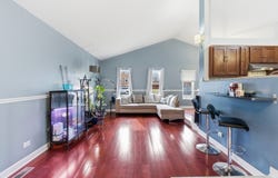 2736 E Goodrich Avenue E, Burnham, IL 60633