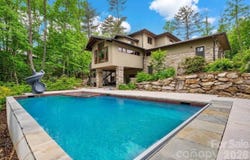 27 Hawberry Court, Asheville, NC 28805
