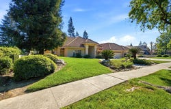 3403 E Vassar Court, Visalia, CA 93292