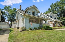 528 Parkview Avenue, Barberton, OH 44203