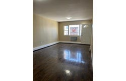 318 Beach 47th Street, Edgemere, NY 11691