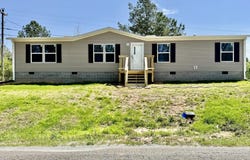 398 Presley Road, Lexington, TN 38351