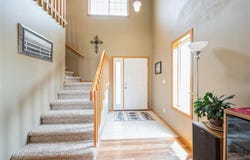 3516 Stoneview Circle, Cedar Rapids, IA 52404