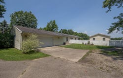 420 N Wilson Street, Vicksburg, MI 49097