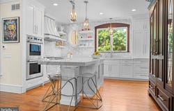 5 GLEN EAGLES Drive, NEW HOPE, PA 18938