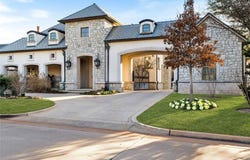 2422 Grand Circle, Nichols Hills, OK 73116