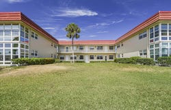76 Royal Oak Drive, Vero Beach, FL 32962