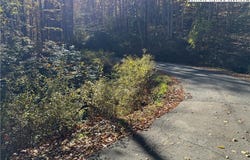 Hews Circle, Blowing Rock, NC 28605
