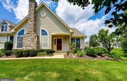 512 POPPY COURT, LANGHORNE, PA 19047