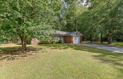 327 Ridgewood, Daleville, AL 36322